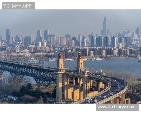 南京羽毛球队在钻石联赛中的崛起与突破之路全景回顾