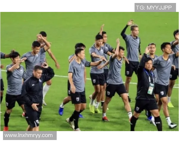 成都羽毛球队在世界杯预选赛中的团队协作表现分析与点评