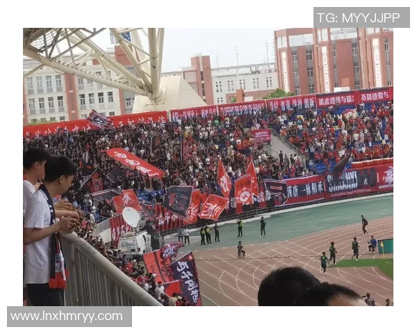 陕西足球明星代言公司助力地方足球发展与品牌推广新机遇 陕西足球明星代言公司助力地方足球发展与品牌推广新机遇