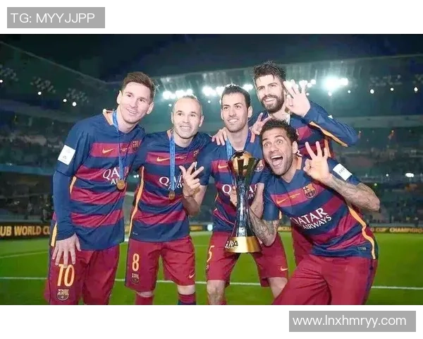 四位欧洲足球明星的传奇故事与赛场荣耀揭秘